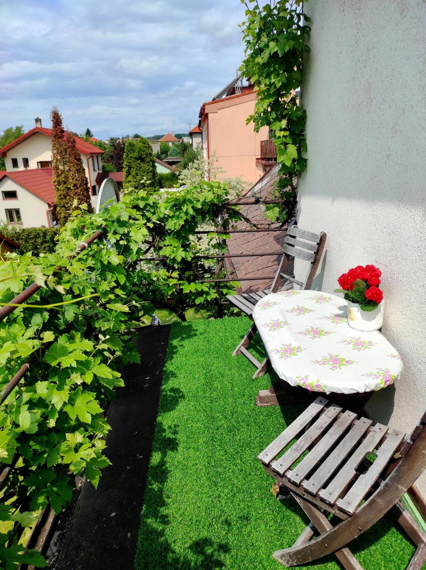 Apartment Telc Hradecka Exterior foto